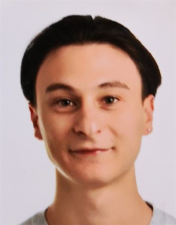 Profile picture of Lukas Pettazzoni