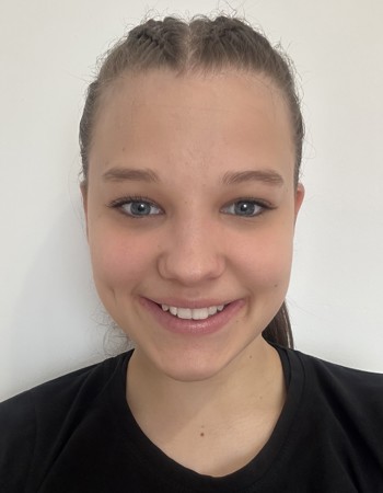 Profile picture of Pacsura Dorka Lilla