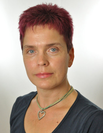 Profile picture of Nicole Scharnewski