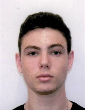 Profile picture of Yanni Glukhovskiy