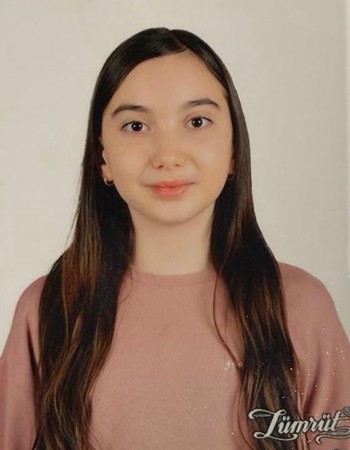 Profile picture of Elif Ozelci