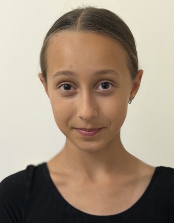 Profile picture of Kira Lahodych