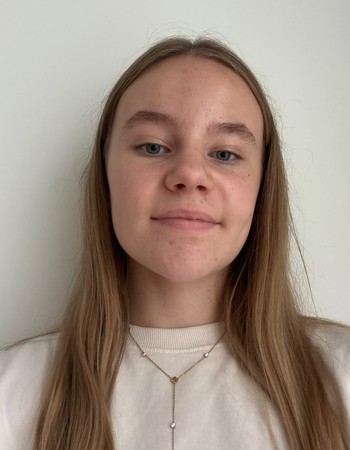 Profile picture of Elle Maddelein