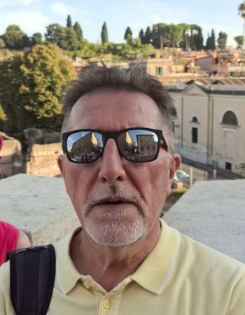 Profile picture of Macher Akos