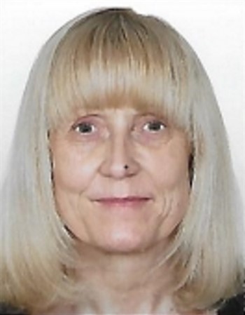 Profile picture of Simone Loewe