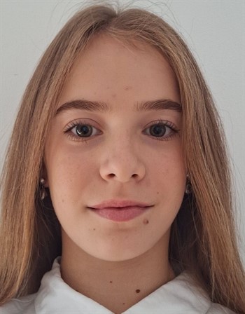 Profile picture of Elena Weiser