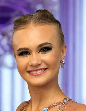 Profile picture of Karolina Krasnikova