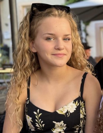 Profile picture of Lara-Sophie Kuehn