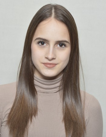 Profile picture of Lilla Varga