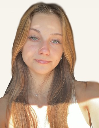 Profile picture of Peti Boglarka