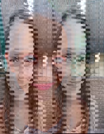 Profile picture of Lili Adamisinova