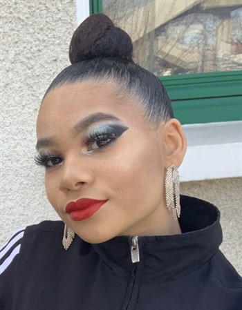 Profile picture of Anais Jard