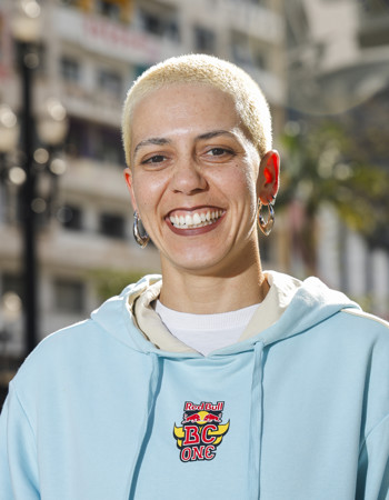 Profile picture of Julia Maia Macedo