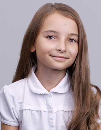 Profile picture of Arina Hincu