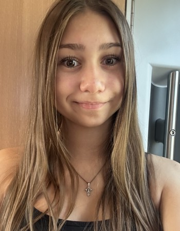 Profile picture of Amelie Enns