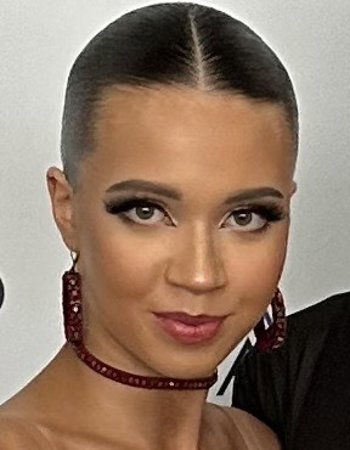Profile picture of Izabele Obolenyte