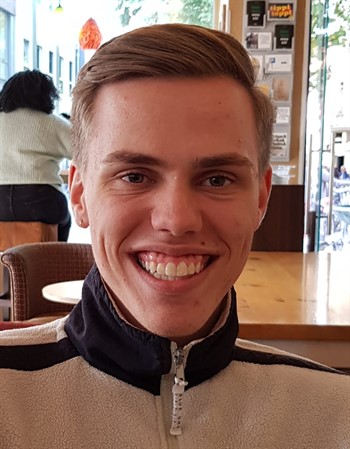 Profile picture of Lasse Schmidt