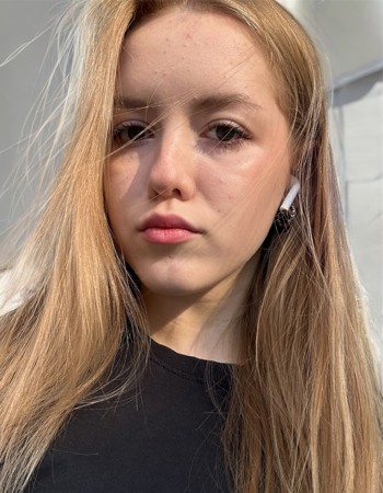 Profile picture of Alina Zakharchuk