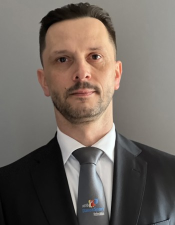 Profile picture of Maciej Felzenowski