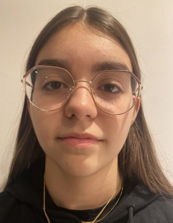 Profile picture of Mariana Santos