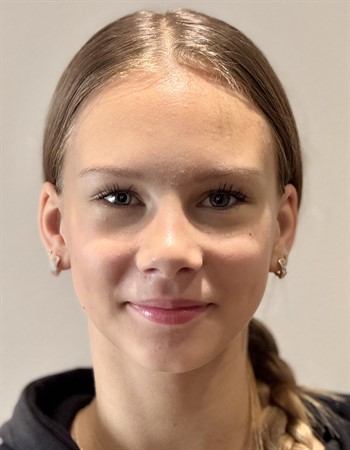 Profile picture of Eleanor Lomp