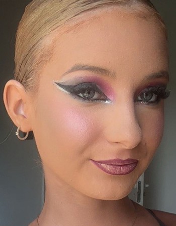 Profile picture of Ropoli Rebeka Apollonia