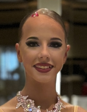 Profile picture of Eloise Crawshaw
