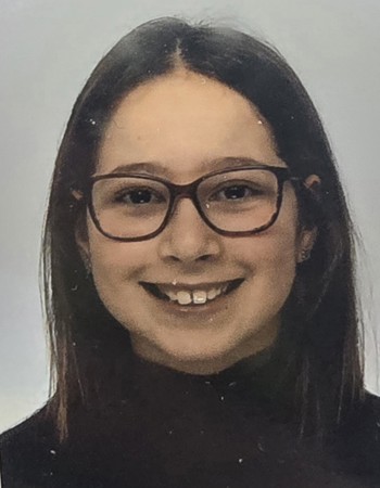 Profile picture of Lara Oliveira Cunha