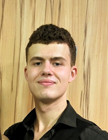 Profile picture of Denis Syrucek