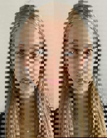 Profile picture of Szakonyi Fruzsi