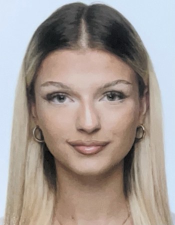 Profile picture of Emily Nieszporek