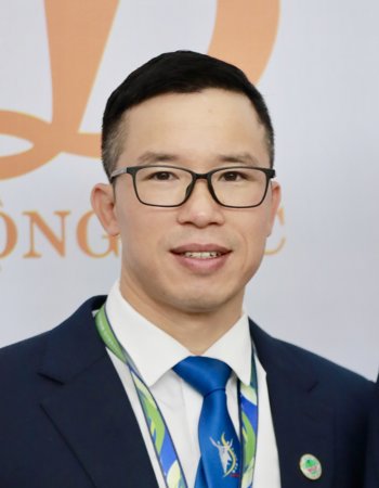Profile picture of Nguyen Quang Hung
