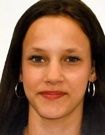 Profile picture of Zoe Poerschke