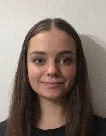 Profile picture of Varga Dora