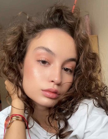 Profile picture of Veronika Glovnia