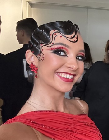 Profile picture of Charlotte Pueschel