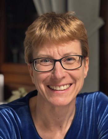 Profile picture of Desiree Hilbring