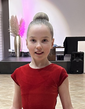 Profile picture of Avrora Khoptiuk