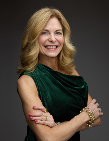 Profile picture of Julie Garczynski