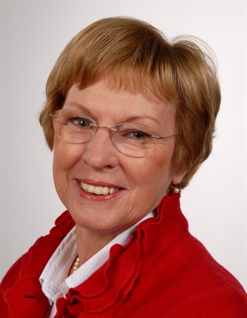 Profile picture of Hana Tebel