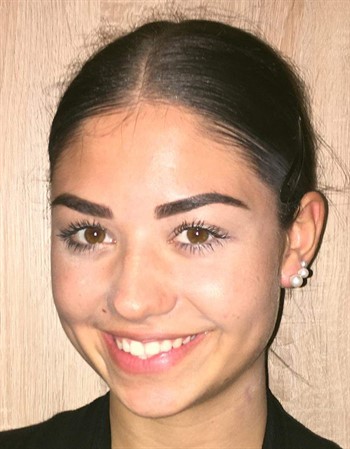 Profile picture of Ujcz-Meri Sara