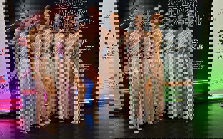 Profile picture of Art stars small team Modern