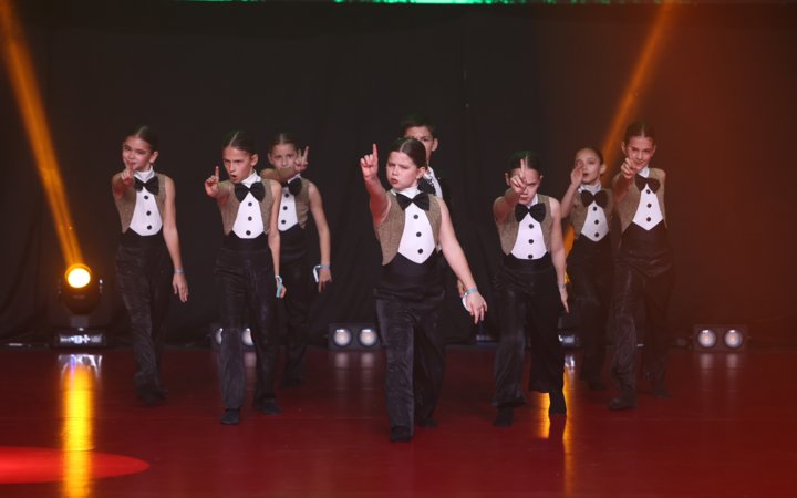 Profile picture of Jazz In A Mini Way Five Mini Pro