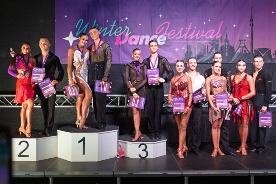 PODIUM LAT RISING STARS.jpg